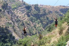 Volo parallelo per tre persone in zipline in Costiera Amalfitana